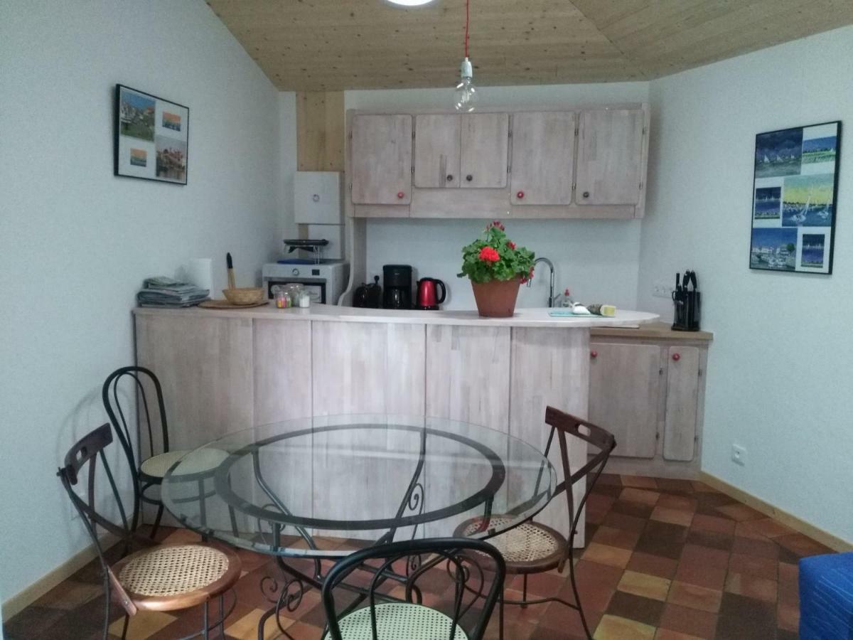 Les Chenes Bleus Bed and Breakfast Sainte-Marie-de-Ré Exteriör bild